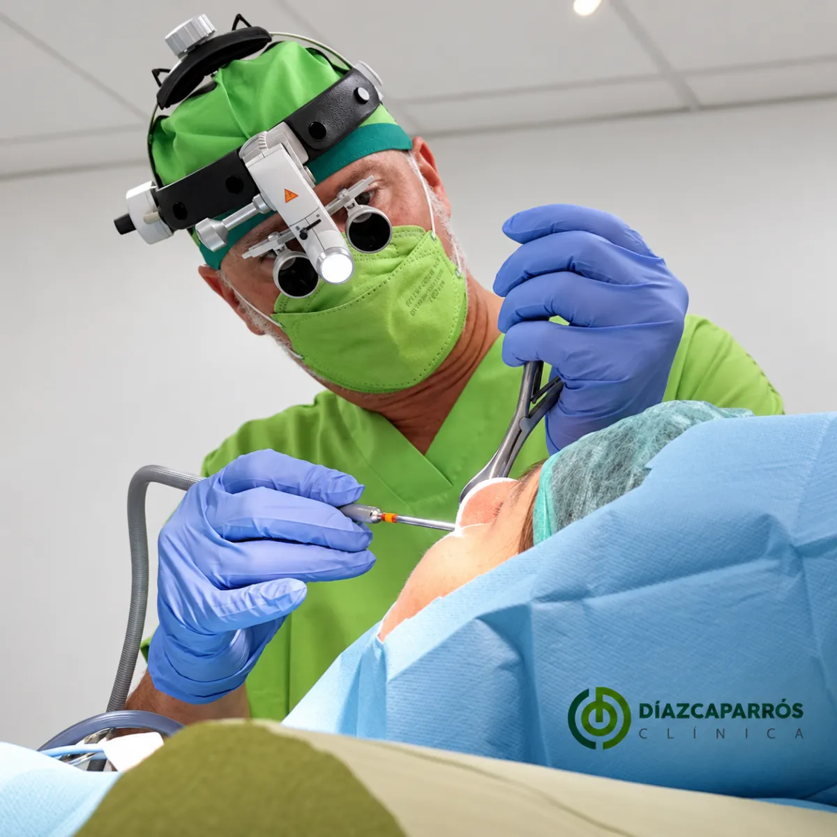 Consulta de rinoplastia funcional y estética en Clínica Díaz Caparrós